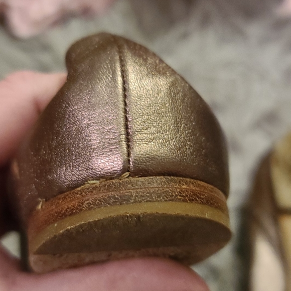 Chloe metallic scalloped flats - Picture 3 of 4